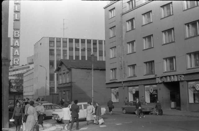 Tallinn, Kesklinn, Tartu maantee  ja Maneeži tn nurk.