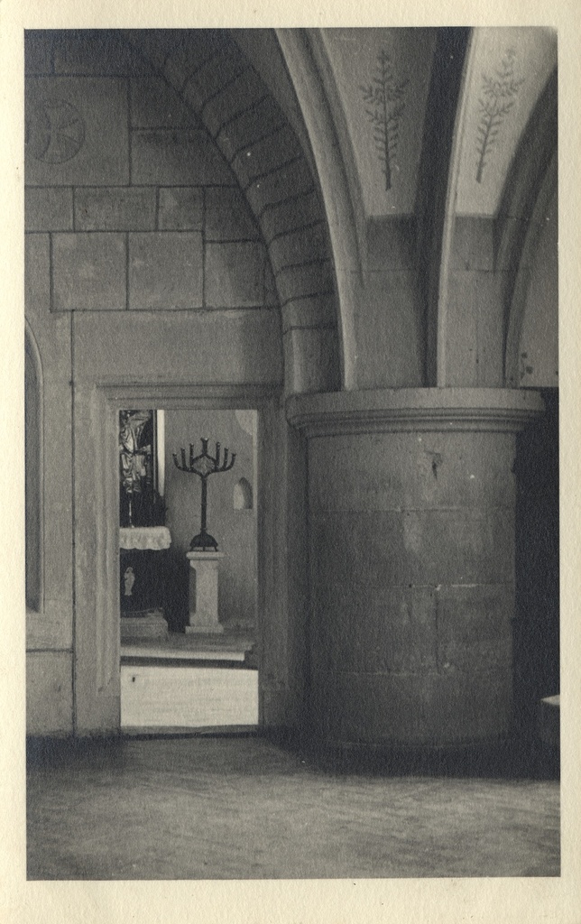 [Kuressaare Castle Capite Hall]