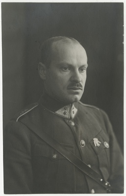 dr. Slizys, Leedu sõjaväelane-arst ja tervishoiu juhataja, portreefoto  duplicate photo