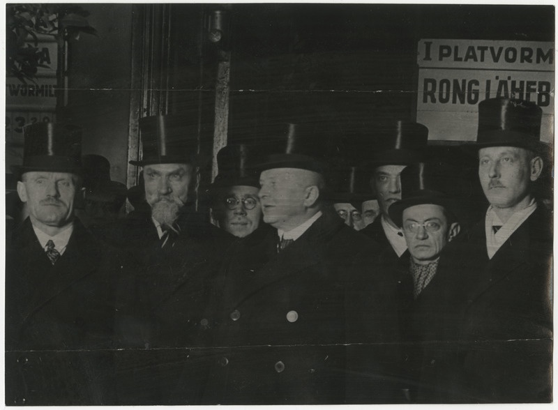 Julian Juliusz Szymański, Poola poliitik ja okultist Tallinna jõudmas veebr. 1927, foto