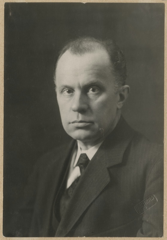 Eduard Säkk, Eesti insener, tööstur ja poliitik, Eesti Asutava Kogu liige, teedeminister 1918-1919 ja 1919-1920, portreefoto