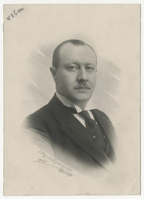 Tobiasson, portreefoto  duplicate photo