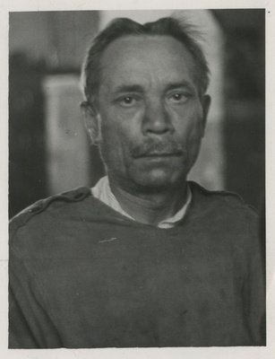 Mihkel Toom, eesti vabrikutööline Tartu Telefonivabrikus, foto  duplicate photo