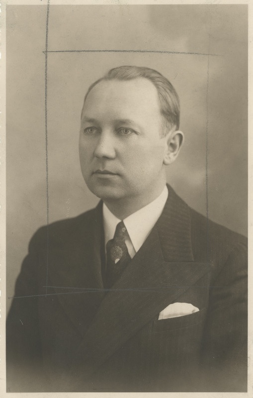 Ants Viirmaa (kuni 1935 Hans Viirmann),  eesti poliitik, kaitseliitlane ja Isamaaliidu liige, portreefoto