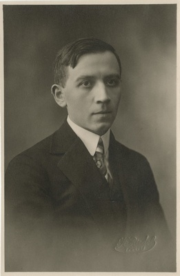 Louis Villecourt, eesti õigusteadlane ja kirjastaja, portreefoto  duplicate photo
