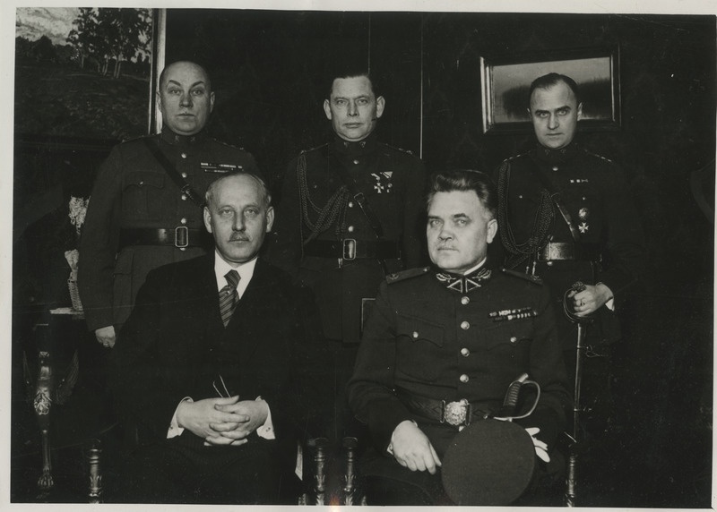 Leedu siseminister kindralleitnant Julius Čaplikas visiidil Tallinnas, Toompea lossis peaministri asetäitja Kaarel Eenpalu juures Leedu iseseisvumise aastapäeval 16.02.1936