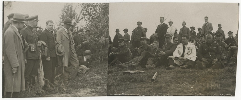 Reservohvitseride külaskäik Petseri Põhjalaagrisse (Värska laager) augustis 1935, kollaaž. Vasakul külalised põõsasse peidetud kahurit uudistamas, paremal demonstratsioone jälgimas