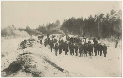 Vabadussõda, Eesti rahvaväe positsiooni-muldonnid Narva lähistel vaherahu ajal 01.1920  duplicate photo