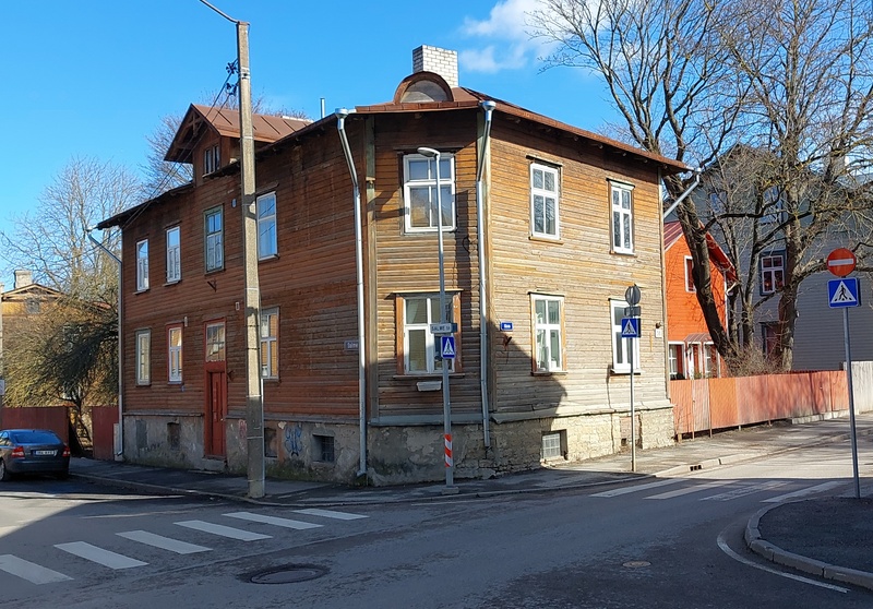 View of the building J. Nikonov Street 56. rephoto