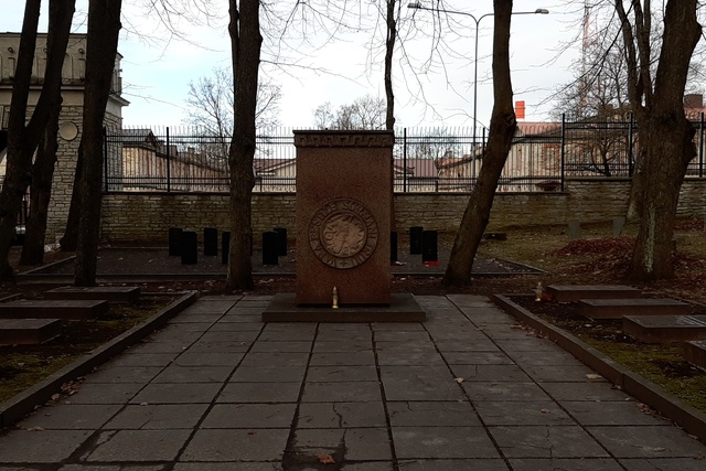Defence Forces cemetery rephoto