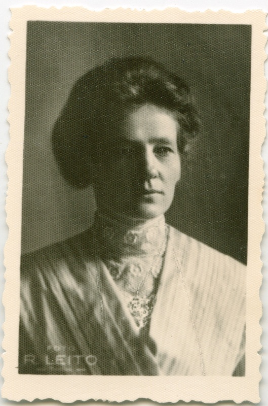 Vabadussõja Ajaloo Komitee kaastööline Anna Kirsipuu (end. Uiga) päevapilt