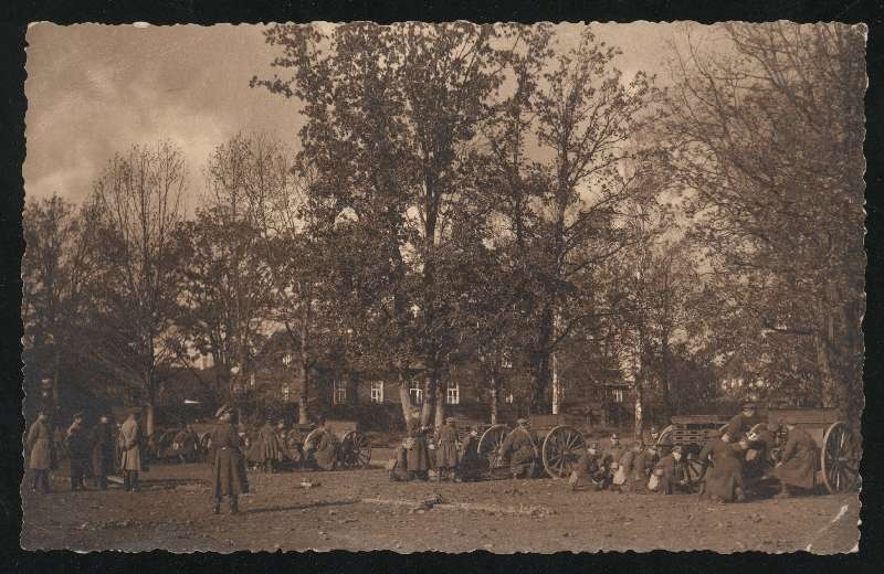 fotopostkaart, Viljandimaa, Heimtali mõisapark?, 5. Suurtükiväegrupp, õppused, 1927/1928, foto A. Järvekülg (Viljandi Tallinna tn 1)