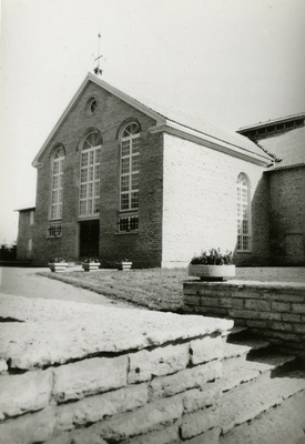 Lagedi Linnuvabriku kultuurikeskus, end viinaköök, hoone vaade  similar photo