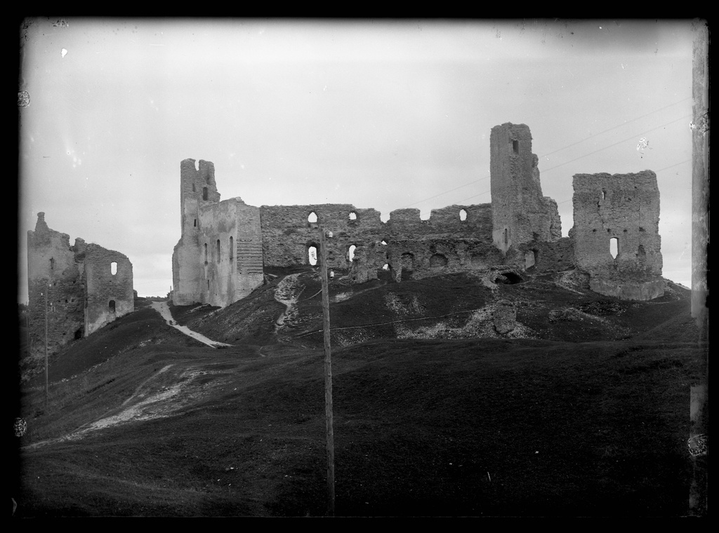 Rakvere castle ruins view from n