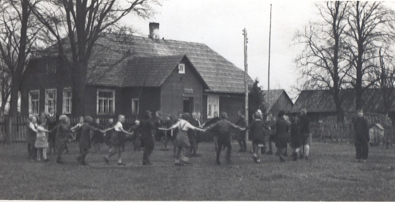Foto. Krootuse Algkooli hoone