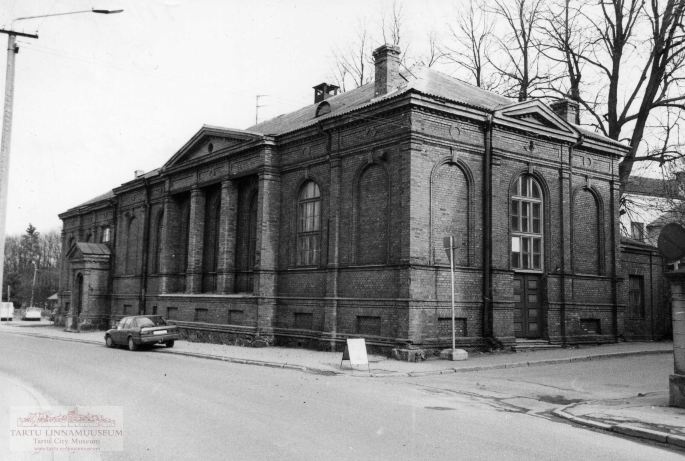 Võimla (Lai 37). Tartu, 1998. Foto Aldo Luud.