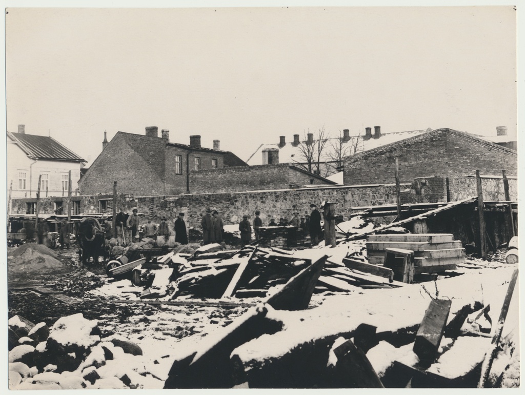 foto, Viljandi, vangimaja lammutus Kauba tn 6, uue tuletõrje maja ehitus Väike-Turu tn 5, 1925