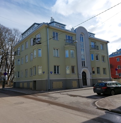 Korterelamu Tallinnas Kapi 1, vaade hoonele. Arhitekt Karl Tarvas rephoto