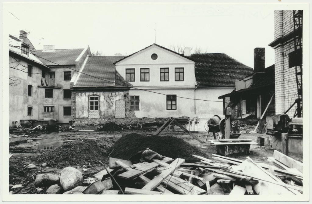 foto, Viljandi muuseum, hooned ehituse ajal, oktoober 1993, foto L. Kadalipp