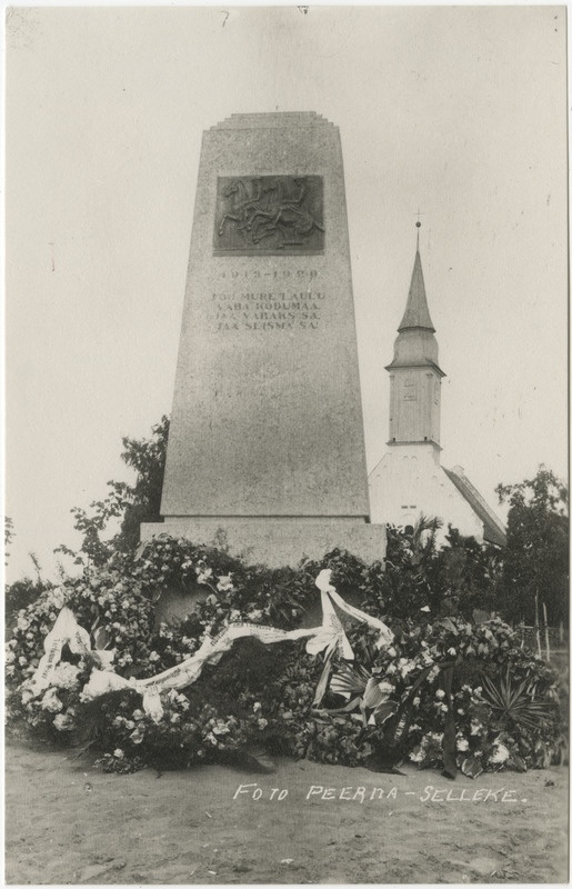 Puhja langenute mälestussammas