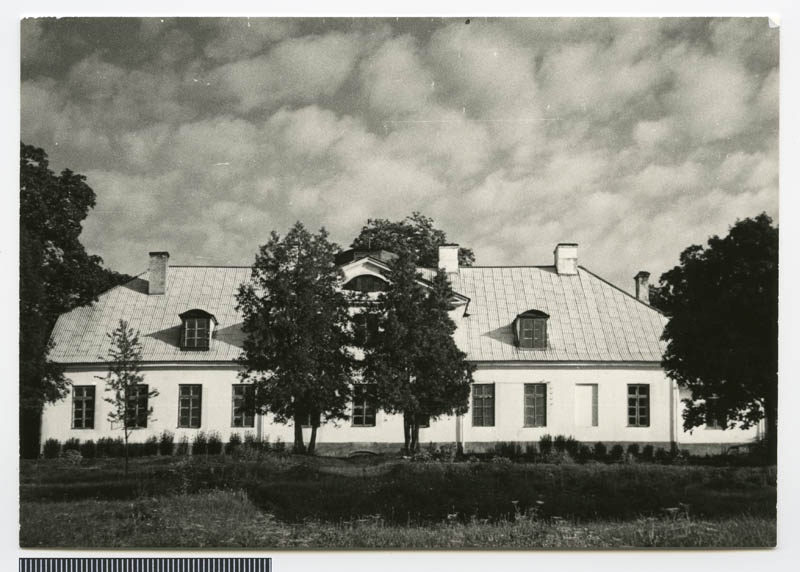 foto, Tarvastu khk, Suislepa 8-klassiline kool, Uue-Suislepa mõis, 1982, foto E. Veliste