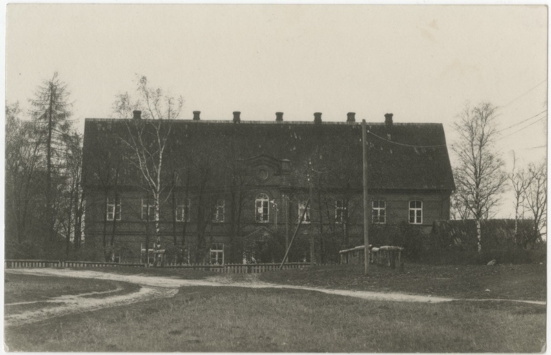 Rõuge kõrgeim algkool, ehitatud 1883. aastal