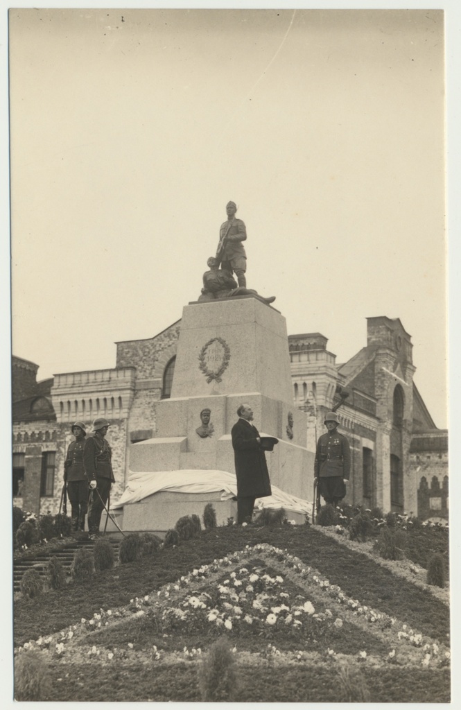 foto, Tallinn, Tondipoiste mälestussamba avamine, sh riigivanem J. Tõnisson, 1928