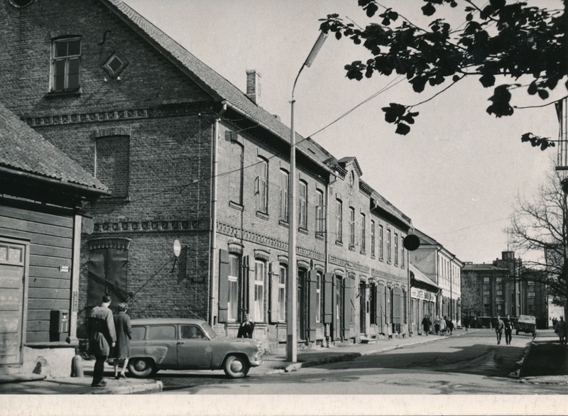 foto, Viljandi, V. Kingissepa tn (Lossi tn) Kauba ja Tartu tn vahel u 1965