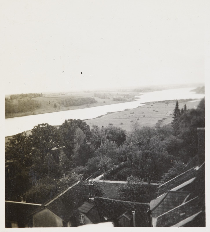 Pilte Eesti raudteedelt: vaade veekoguga maastikule, 1930. aastad