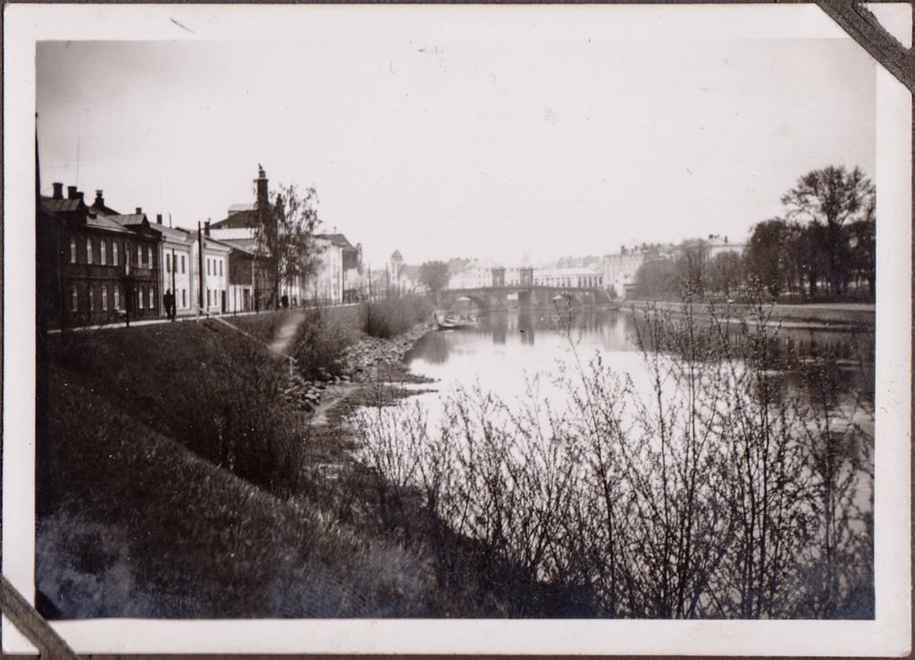 Tartu, view of the stone bridge Emajõel