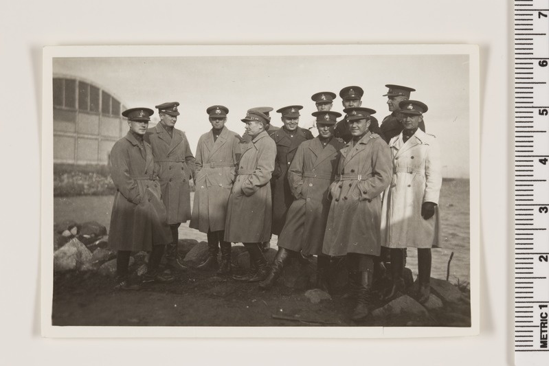 Leitnant Eduard-Aleksander Saar grupifotol