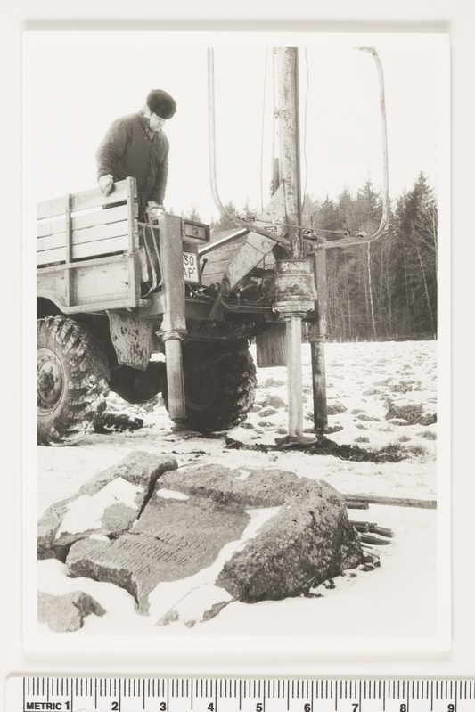 Kindral Laidoneri sünnikodutähise taastamine, 1991