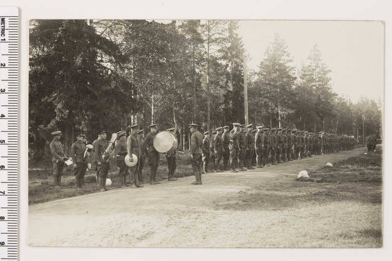 7. Jalaväerügemendi orkester rivistusel