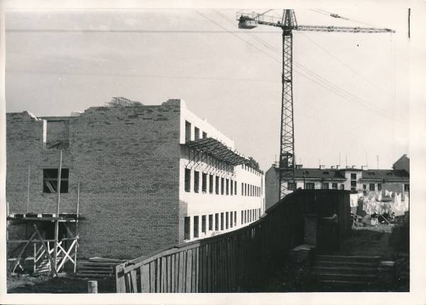 Teatri Vanemuine ehitamine. Tartu, 1961.