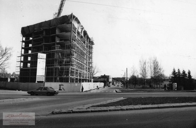 Fortuuna 1 ehitus. Tartu, 1998. Foto Aldo Luud.  duplicate photo