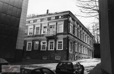 Mattieseni raamatukauplus (Vallikraavi 4). Tartu, 1998. Foto Aldo Luud.  duplicate photo