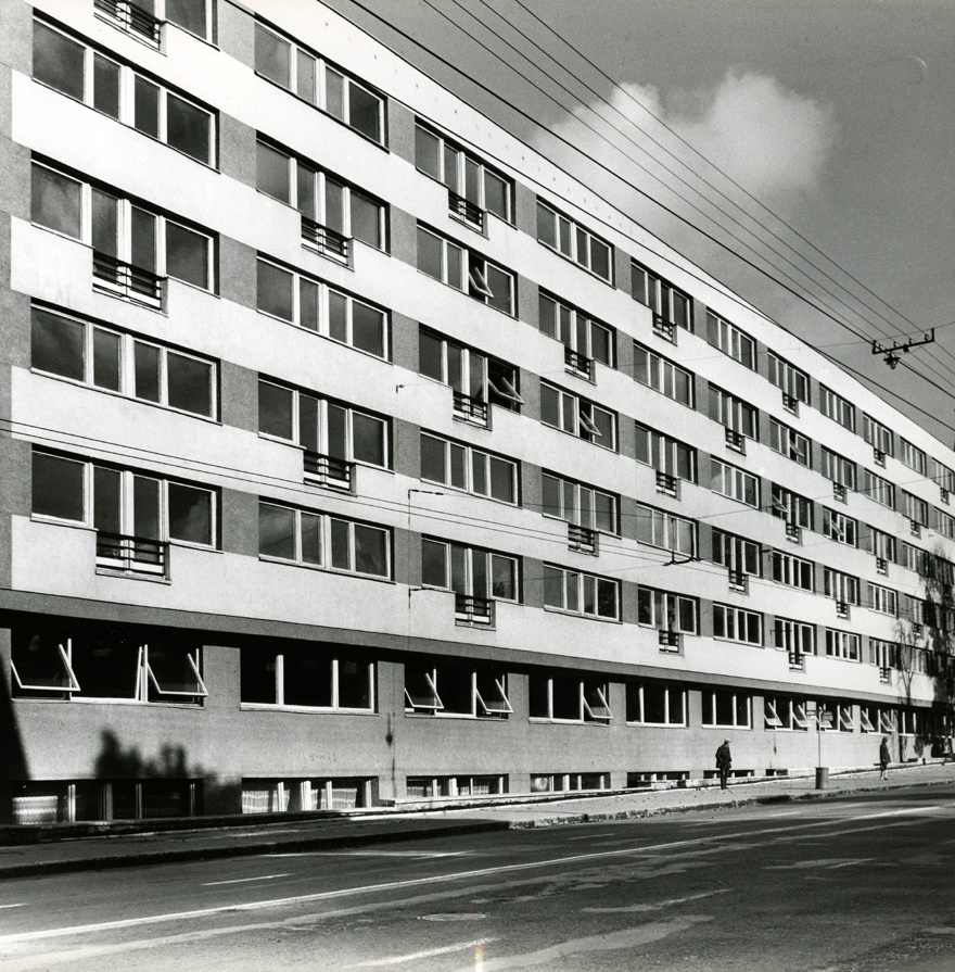 Kalatööstusliku merekooli ühiselamu Tallinnas Endla 12. Arhitekt Kalju Luts