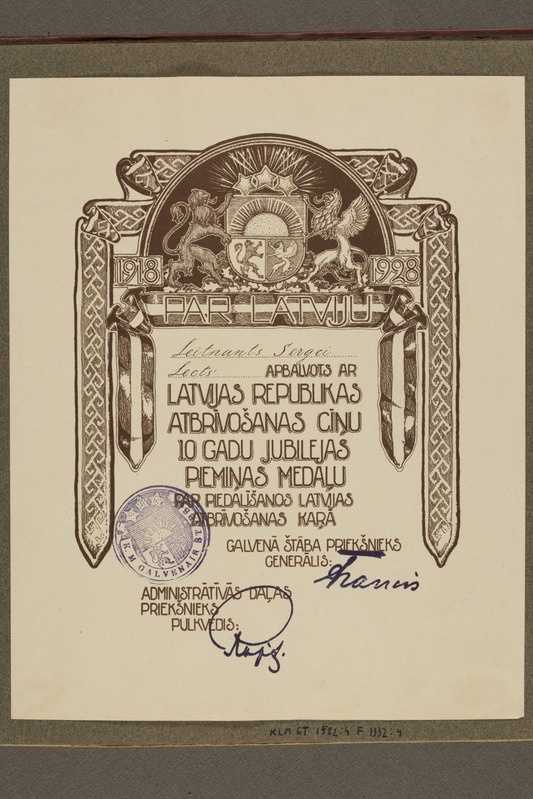 dokument, "10 aastat Läti Vabariiki" medal. Annetatud Sergei Leetsile.