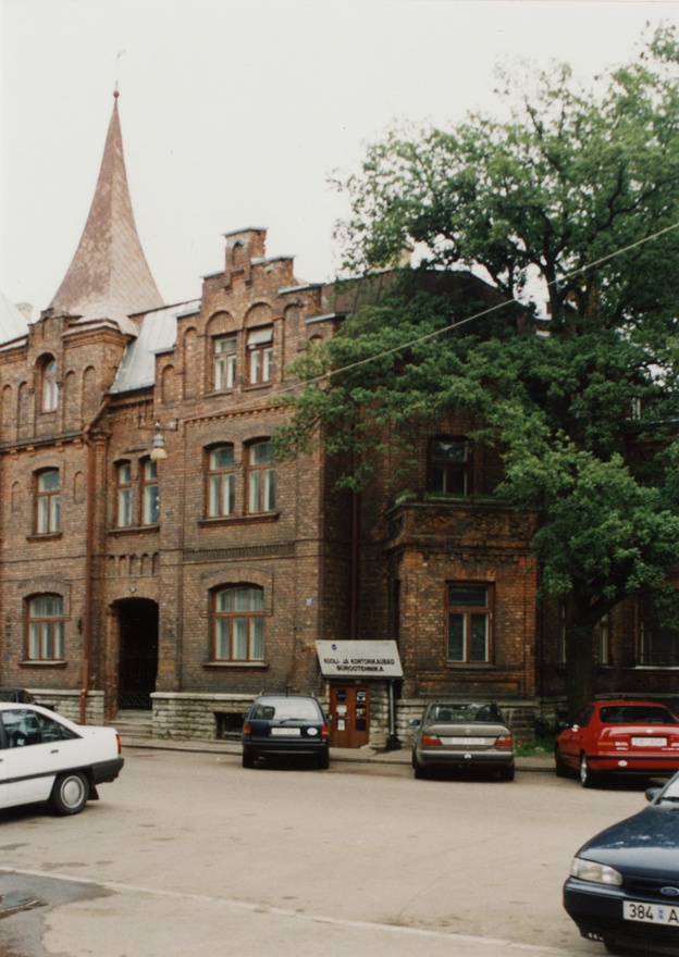 Elamu Tallinnas, vaade. Arhitekt Otto Schott