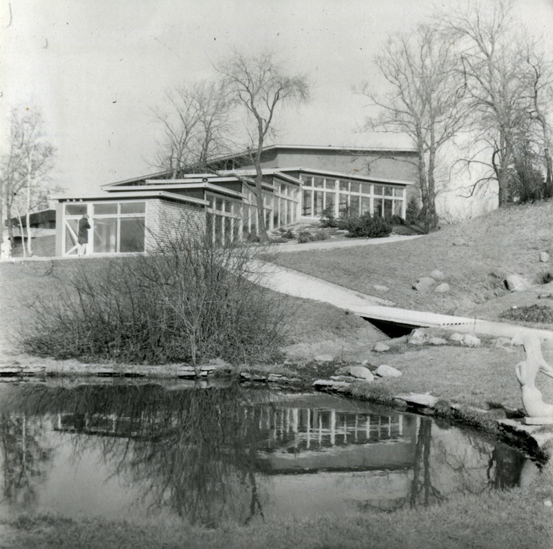 Lillepaviljon Tallinnas, vaade. Arhitekt Valve Pormeister