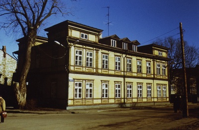 Korterelamu Tallinnas, hoone vaade. Arhitekt Nikolai Thamm vanem  similar photo