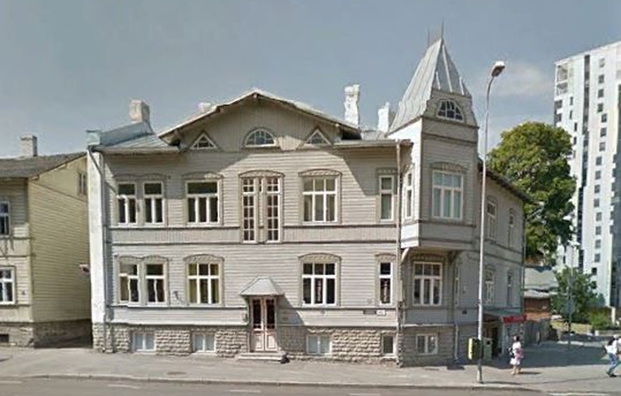 Korterelamu Tallinnas Liivalaia tn, hoone vaade tänavalt. Arhitekt Anton Uesson rephoto