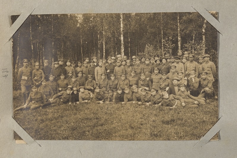 foto, Eesti 1. Jalaväediviisi sõdurid.
