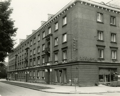 Elu- ja ärihoone Tallinnas Lembitu tn, vaade hoonele nurgalt. Arhitekt Erika Nõva, EP  similar photo