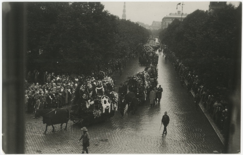S. Meieroviži matuse rongkäik surnuaiale
