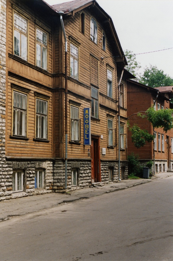 Korterelamu Tallinnas Wismari tn, hoone vaade piki tänavat. Arhitekt Anton Uesson