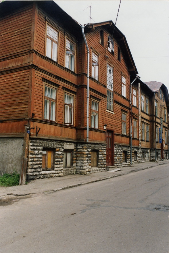 Korterelamu Tallinnas Wismari tn, hoone vaade piki tänavat. Arhitekt Anton Uesson