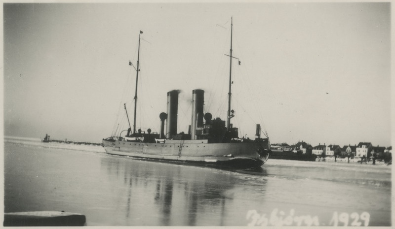 1923. aastal Kopenhaagenis ehitatud Taani jäämurdja "Isbjorn"