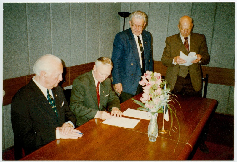 Ühingu arhiivi üleandmine Eesti Riigikaitse Akadeemiale.