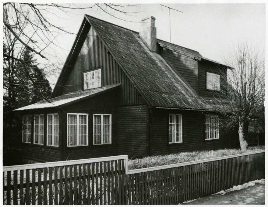 Eramu Tallinnas Neeme tn, hoone vaade. Arhitekt Edgar Kuusik